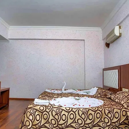 Club Bayar Szálloda