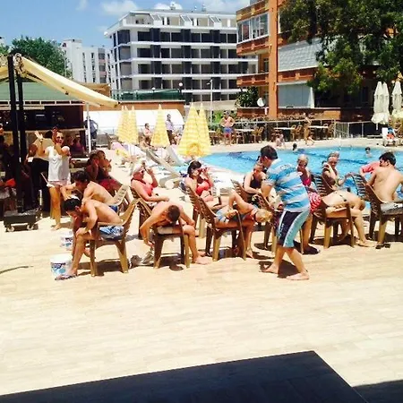 Szálloda Club Bayar 4*